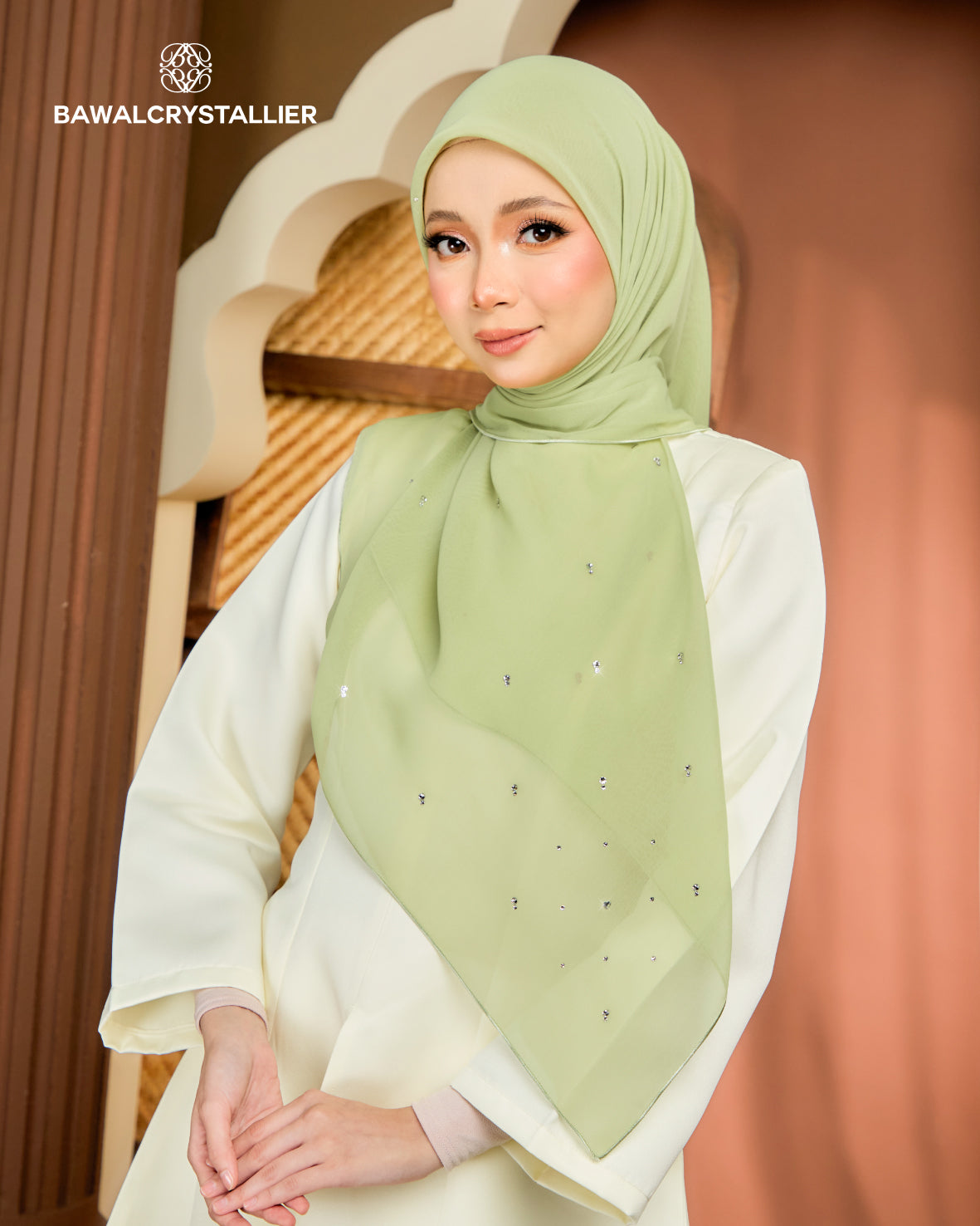 CRYSTALLIER SURI CAHAYA B45