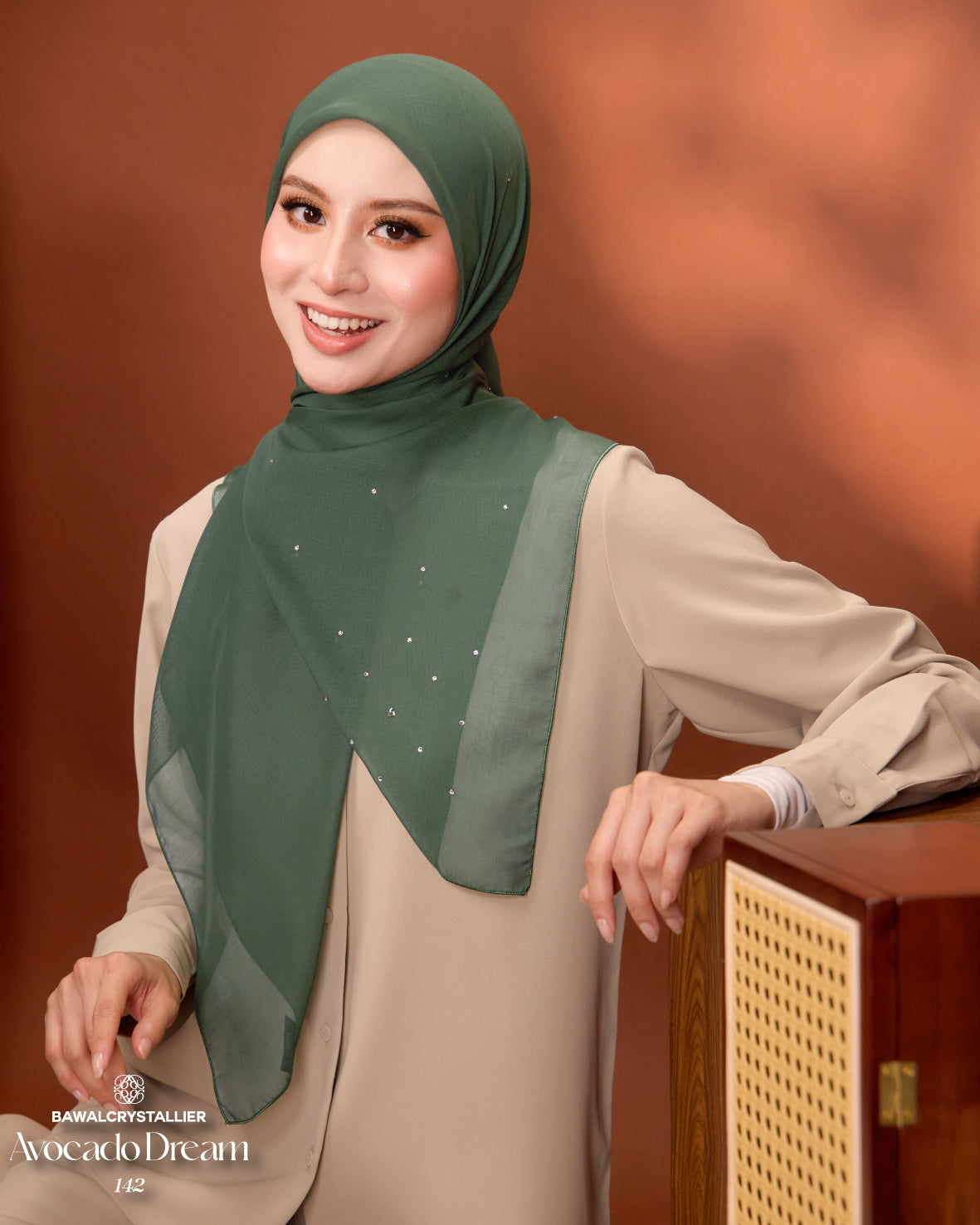 CRYSTALLIER BATU TABUR AVOCADO DREAM (142)